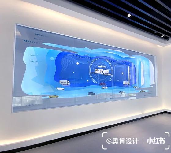办公室白墙图文加产品陈列,让产品更立体